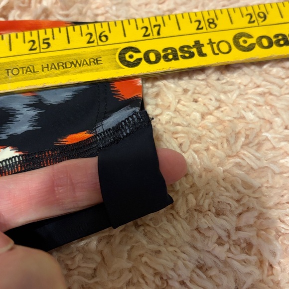 Duluth Trading Co. blk floral athletic long sleeve tee w/thumb holes women’s XL - Picture 6 of 9